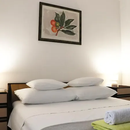 Apartman Ana Skradin Esterno foto